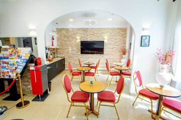 Breakfast area