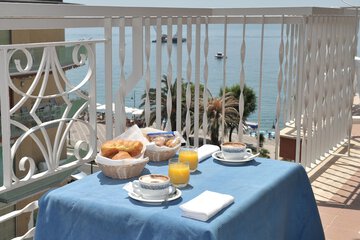 Room service - dining