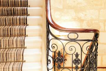 Handrails in stairways