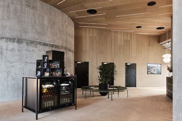 Snack bar