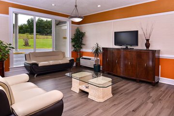 Hotel Interior 4 of 23