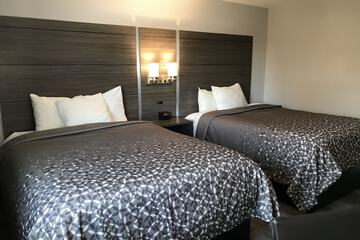 HomeTown Inn
