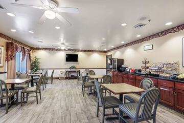 Breakfast area