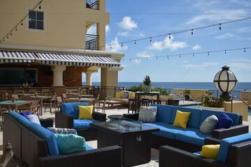 Poolside bar