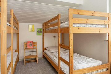 guest_rooms