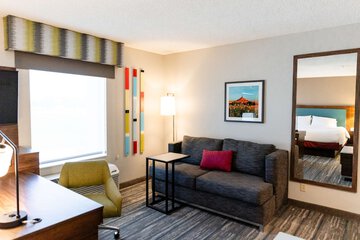 Room 10 of 37