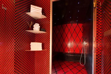 Steam room