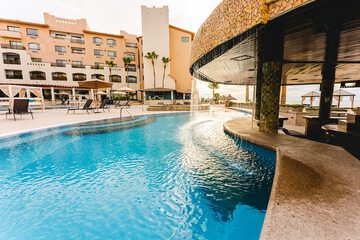Poolside bar