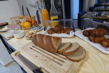 Breakfast buffet