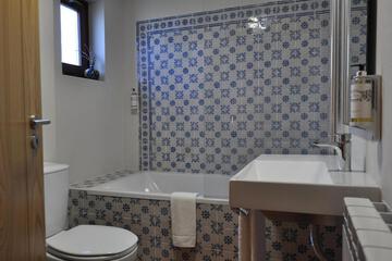 Photo 35