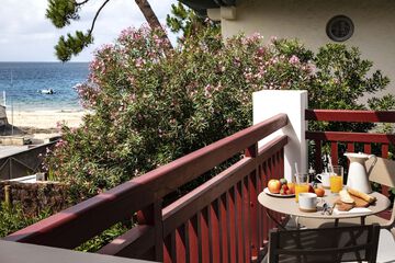 Beach/ocean view