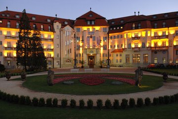 Front of property - evening/night