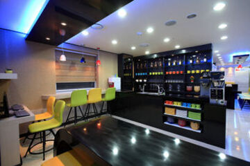 Hotel Bar