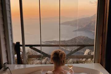 Jetted tub