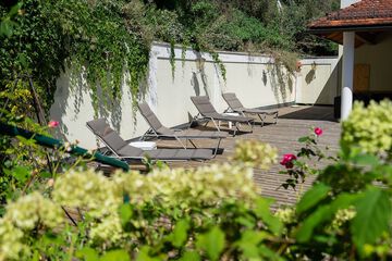 Sundeck