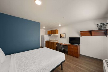 Room 38 of 43