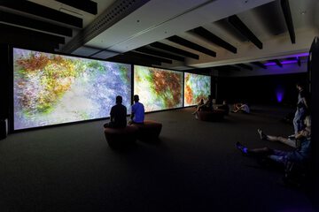 Reception hall