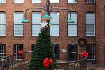 Hotel Exterior 108 of 113