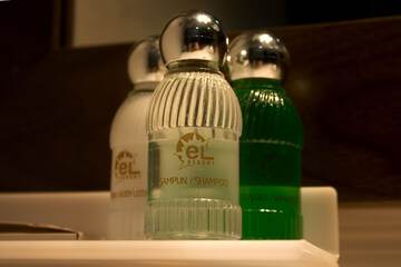 Bathroom amenities