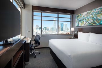 Room 9 of 25