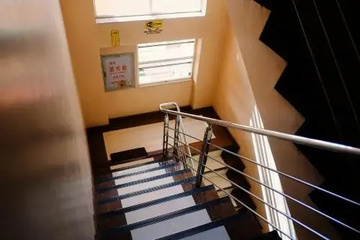 hotel_rooms