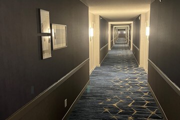 Ballroom/Hall 57 of 72