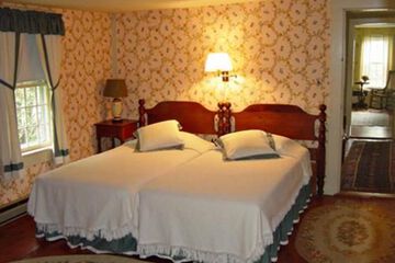 THE INN AT WOODCHUCK HILL FARM 10