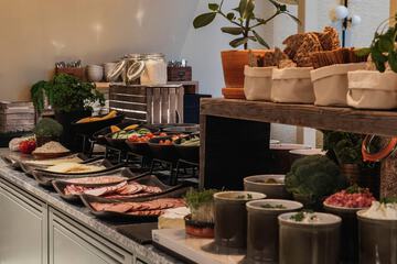 Breakfast area