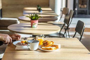 Breakfast area