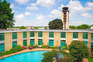 SureStay Plus Hotel by Best Western Syracuse Airport
