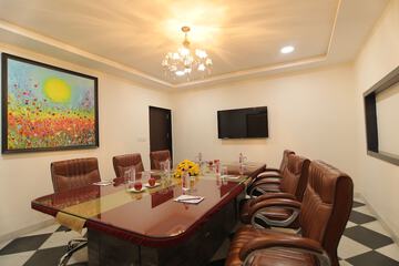 Meeting facility