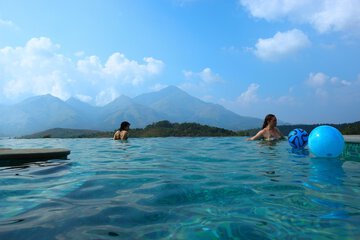 Infinity pool