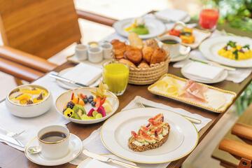 Breakfast meal