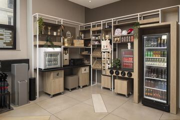 Snack bar
