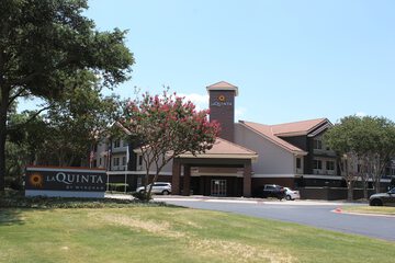 La Quinta Inn & Suites by Wyndham Dallas - Addison Galleria