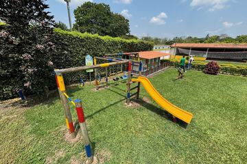 Children's play area - outdoor