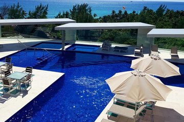 Rooftop pool