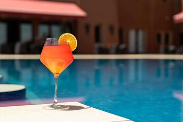 Poolside bar