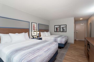 Room 11 of 36