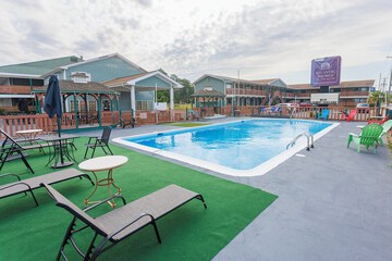 Pool 2 of 55