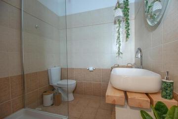 Photo 51