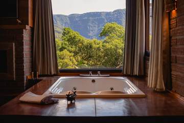 Jetted tub