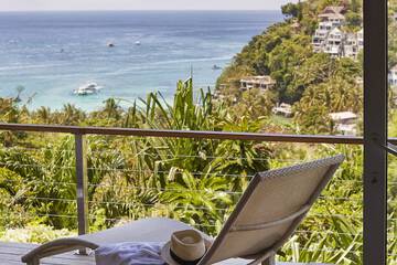 Beach/ocean view