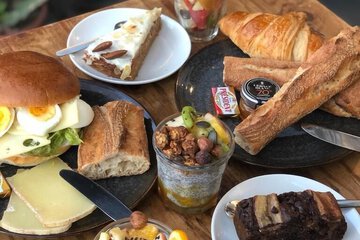 Breakfast meal