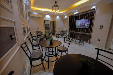 Cafe