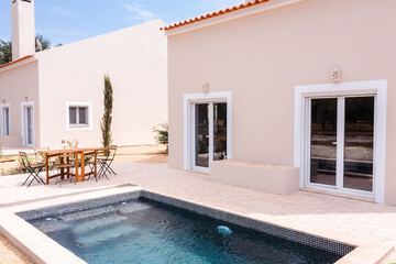 Private pool