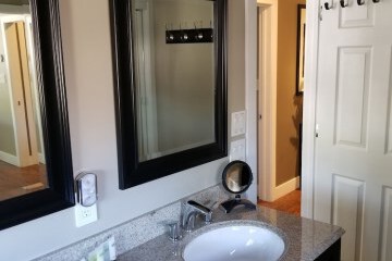 Bathroom sink