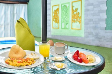 Breakfast meal