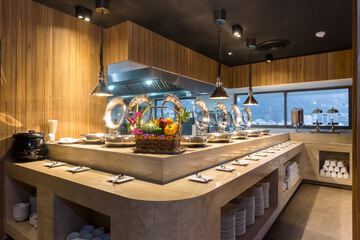Breakfast buffet