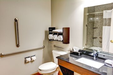 Room 17 of 38